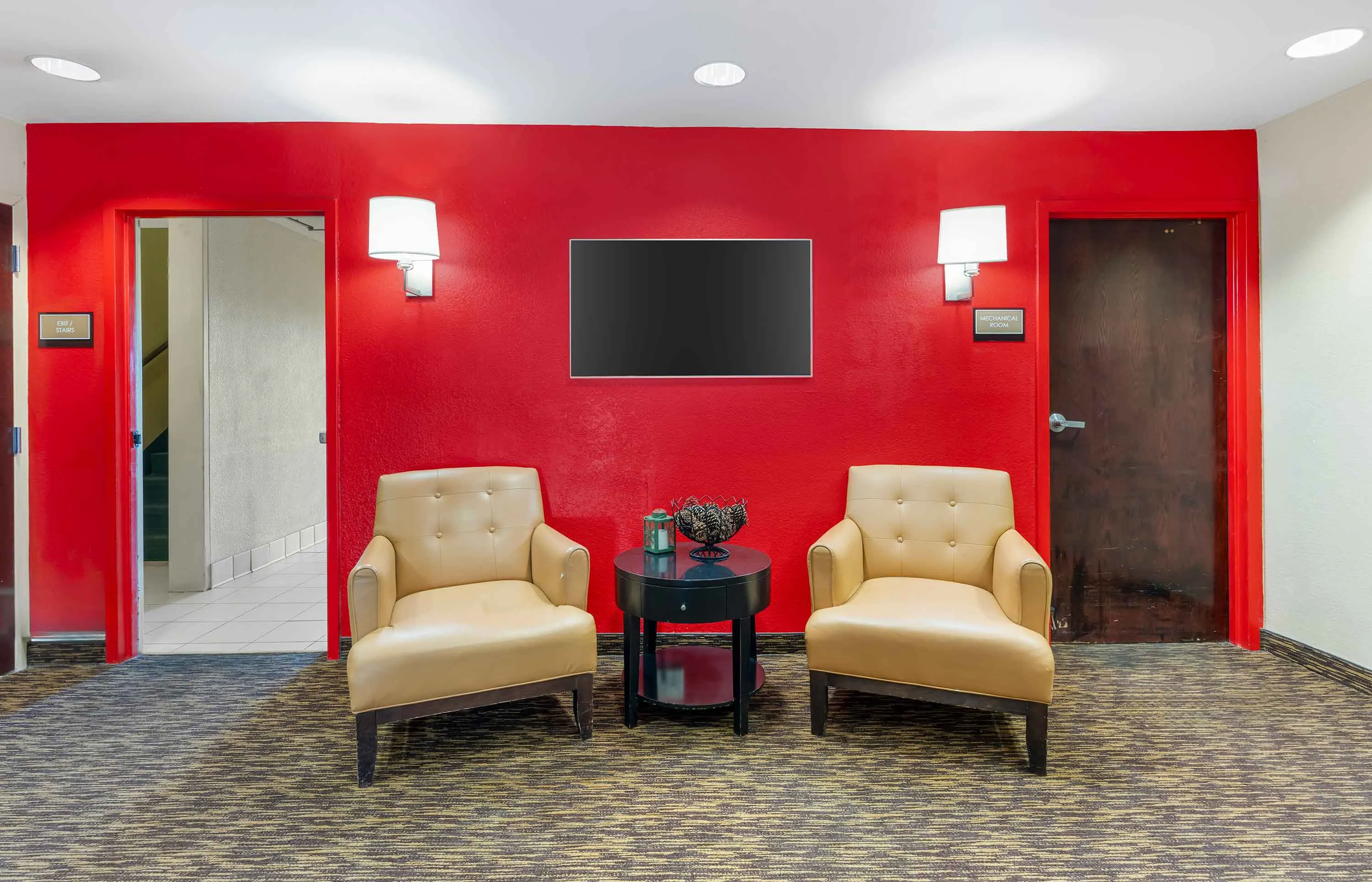 Lobby and Guest Check-in