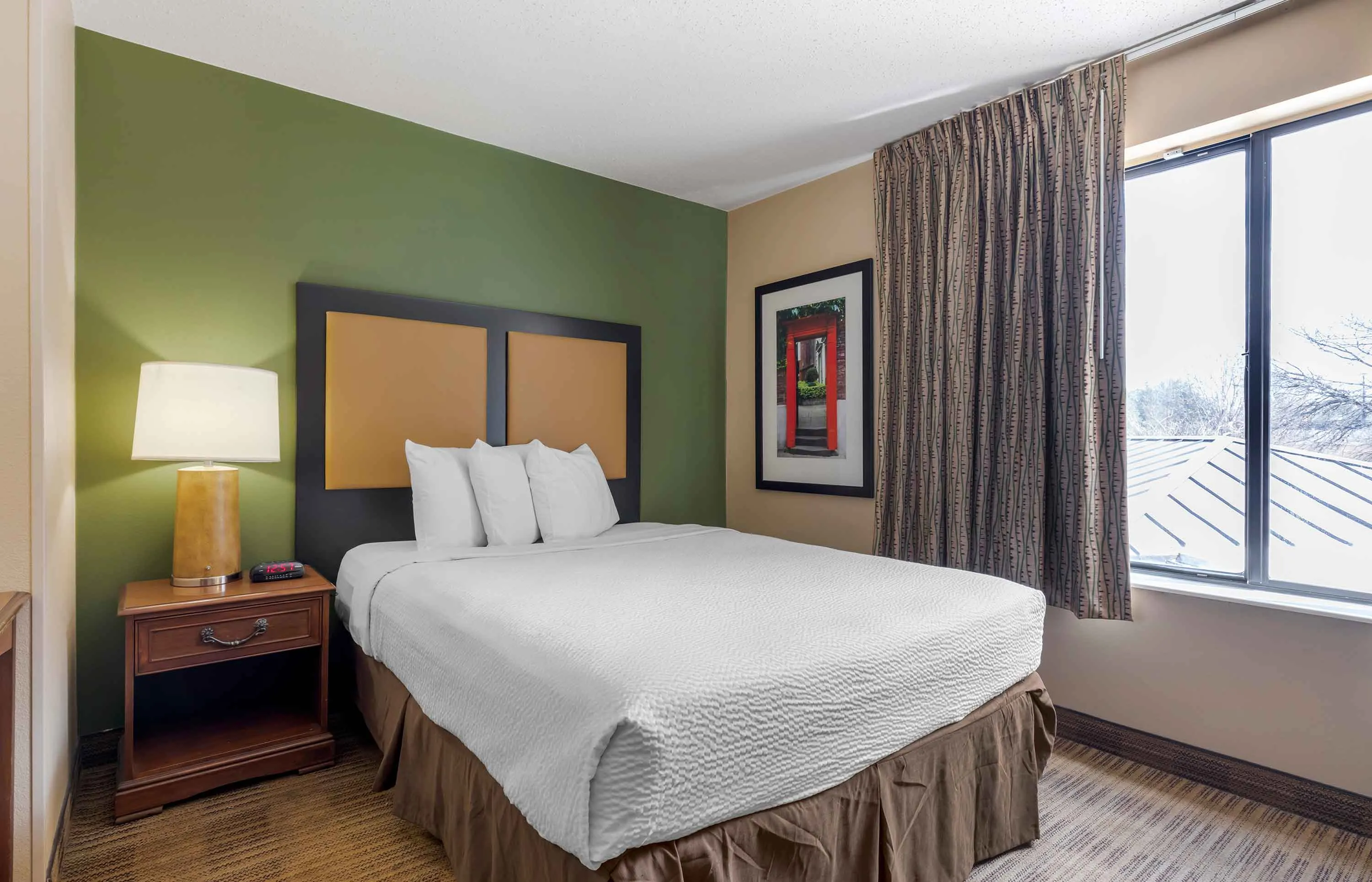 Studio Suite - 1 Queen Bed