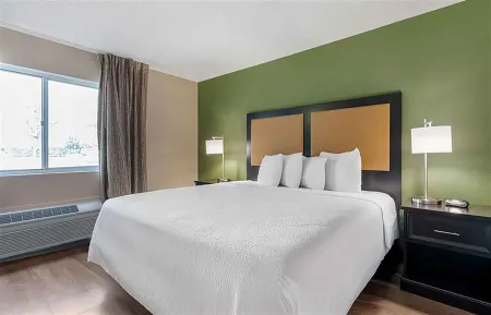 Superior Studio - 1 King Bed