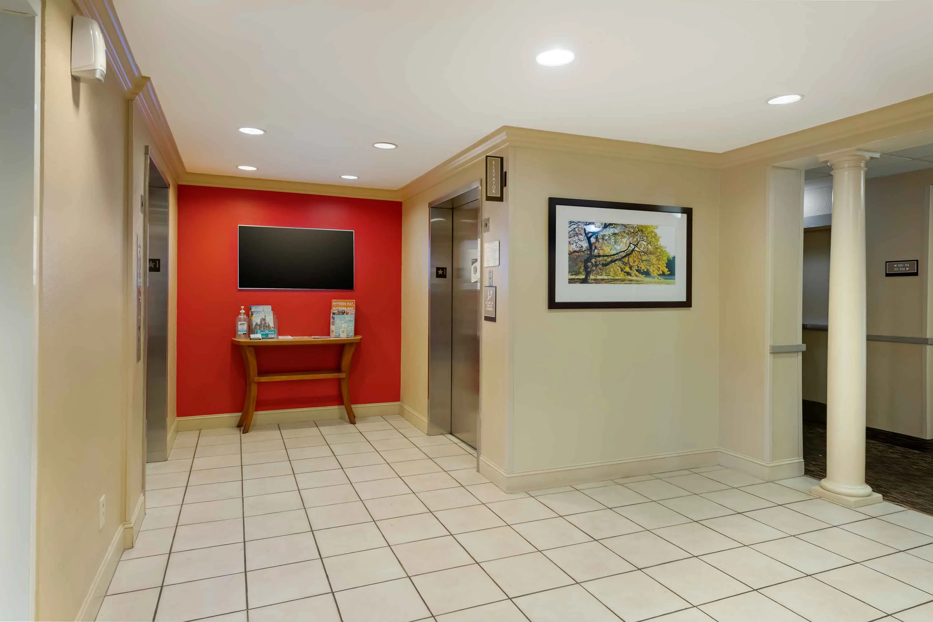 Lobby and Guest Check-in