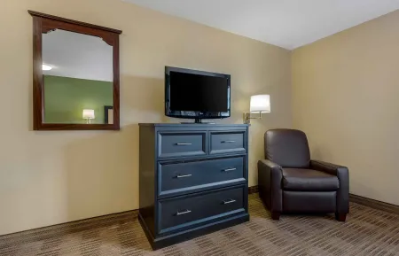 Studio Suite - 1 King Bed