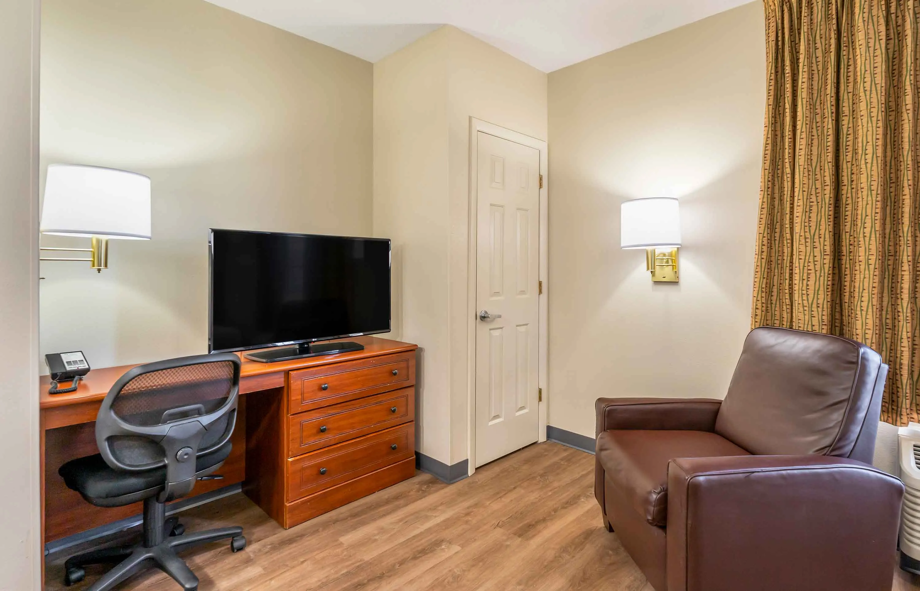 Studio Suite - 2 Queen Beds