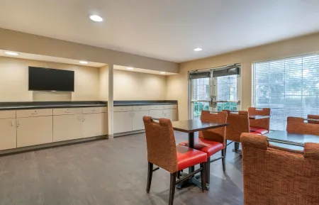 Breakfast Room