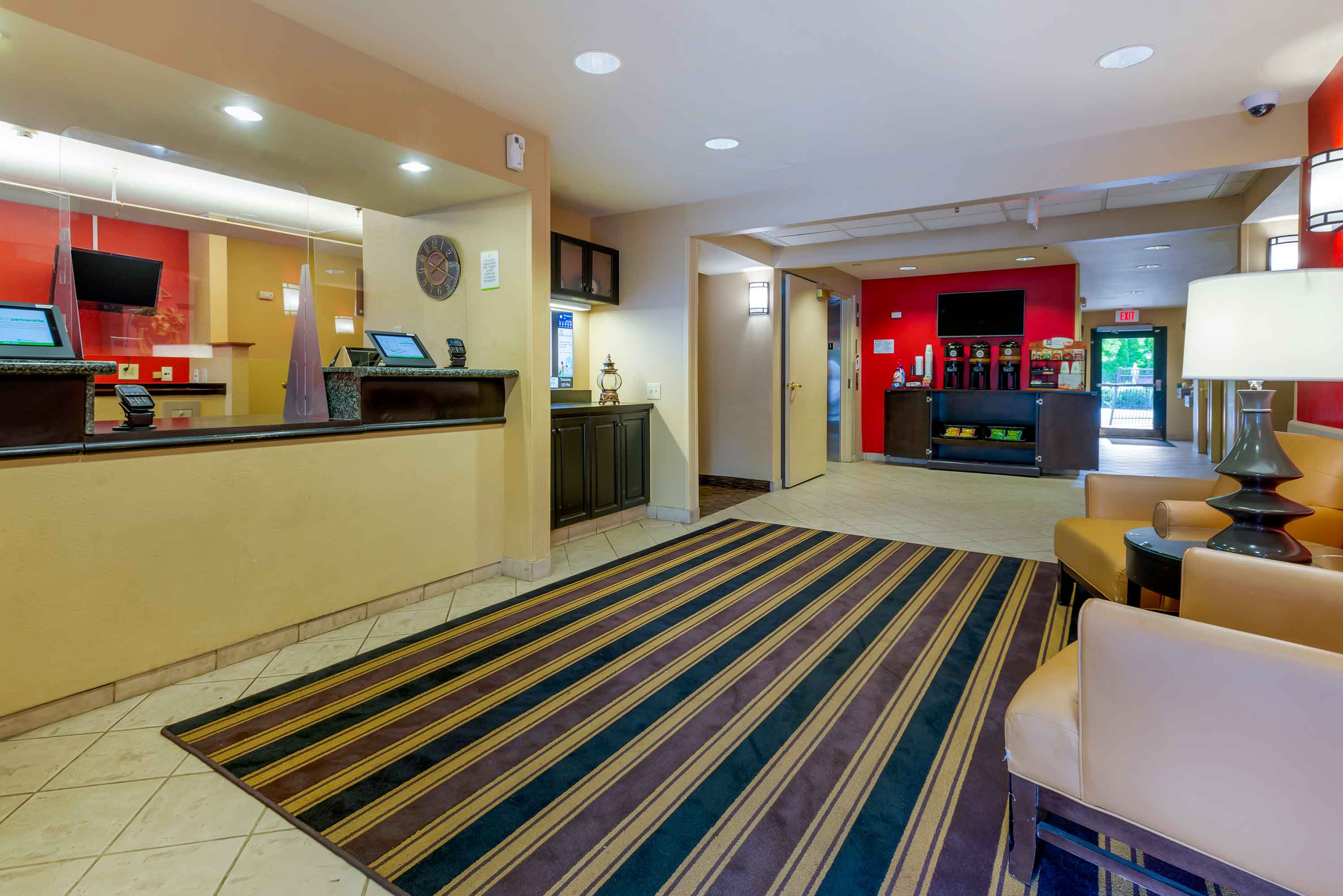 Lobby and Guest Check-in