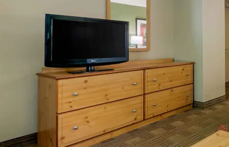 Studio Suite - 2 Queen Beds