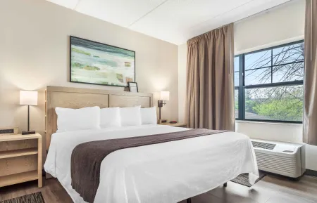 Studio Suite - 1 King Bed