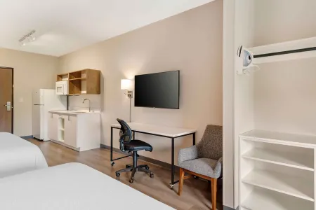Superior Studio - 2 Full Beds