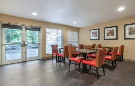 Breakfast Room
