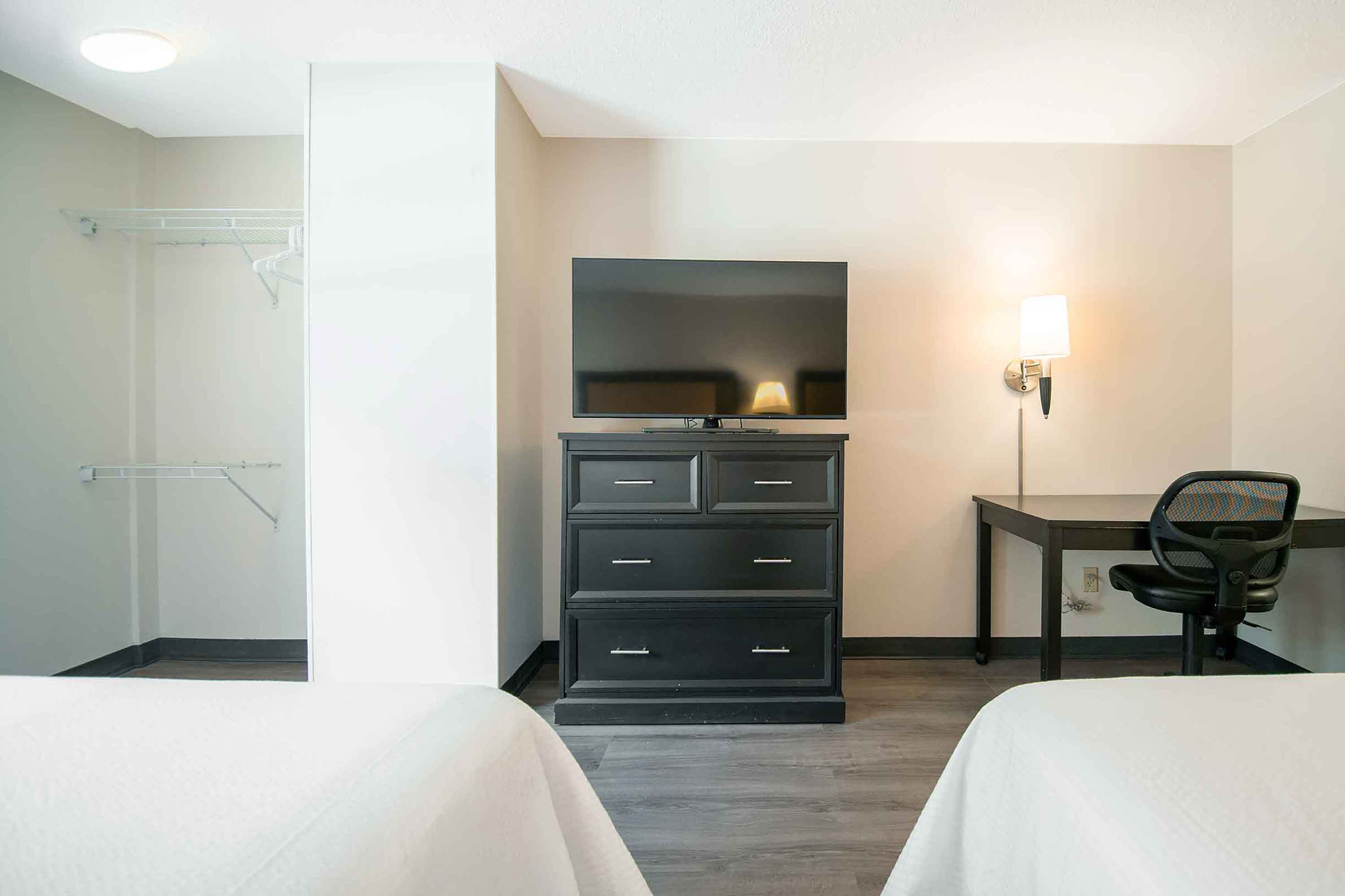 1 Bedroom Suite - 2 Queen Beds