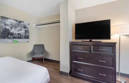 Studio Suite - 2 Queen Beds