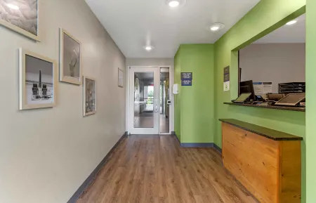 Lobby and Guest Check-in