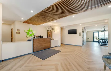 Lobby and Guest Check-in