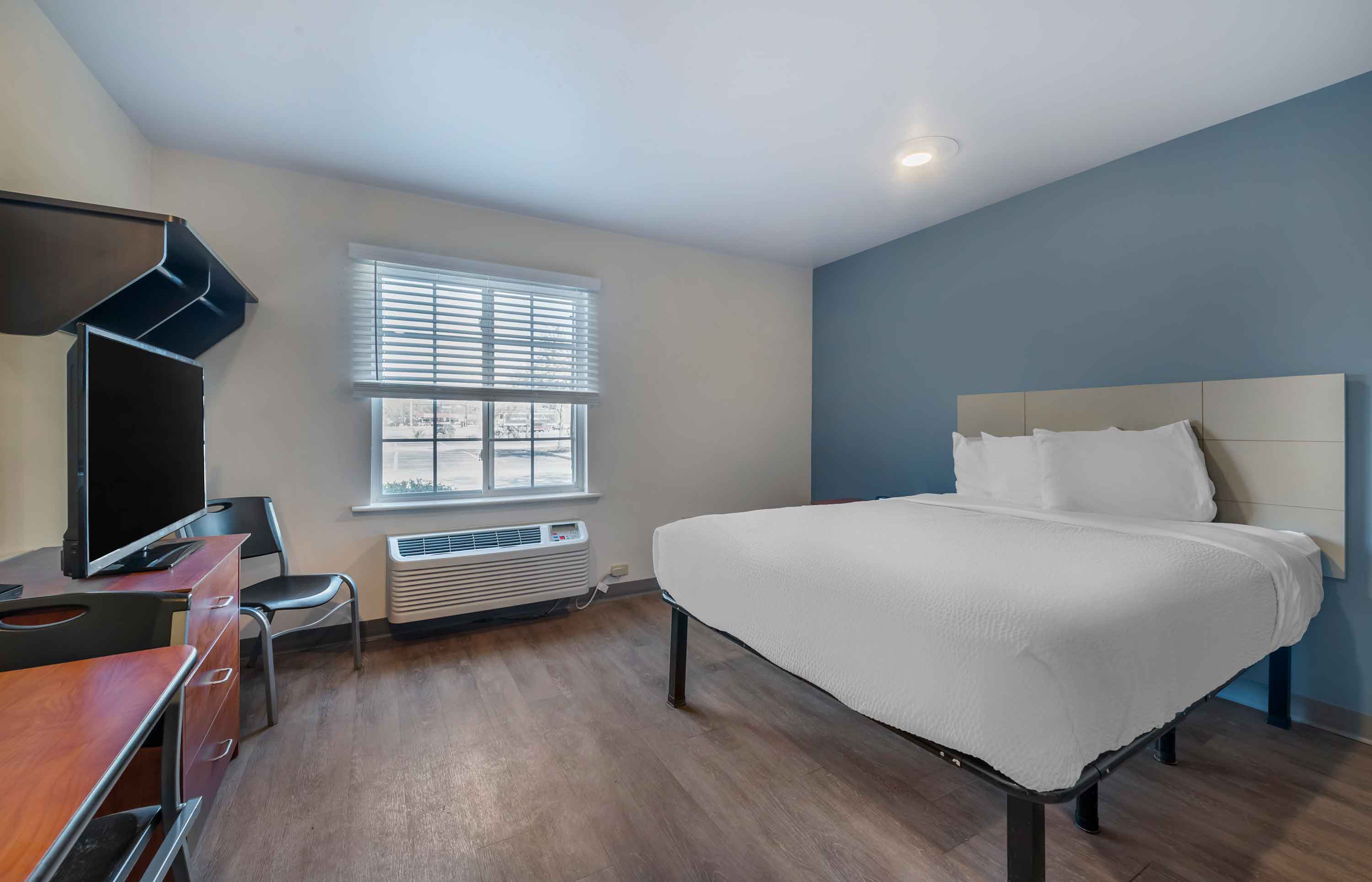 Studio Suite - 1 Queen Bed