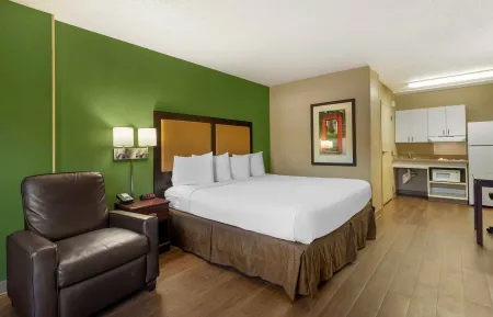 Studio Suite - 1 King Bed