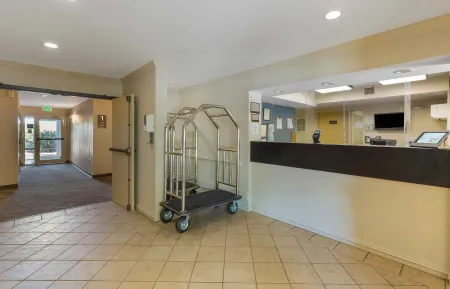 Lobby and Guest Check-in